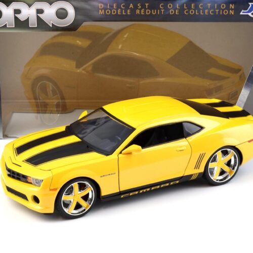 1:18 JADA Toys 2010 Chevrolet Camaro SS Coupe LOPRO metallic yellow/ black stripes