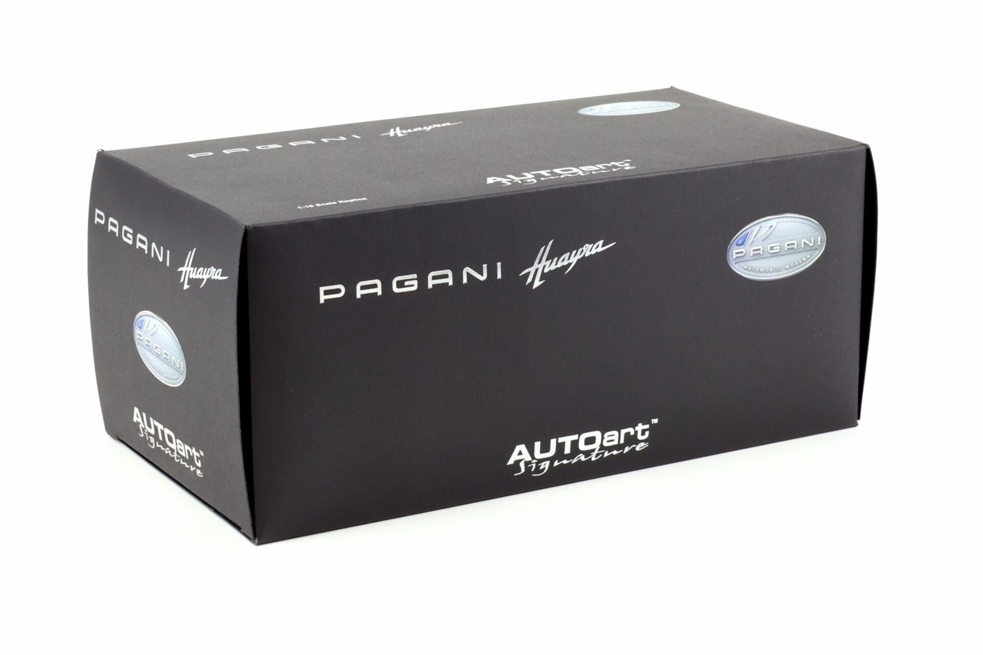 1:18 AUTOart Signature Pagani Huayra 2011 pearl white DIECAST 78267