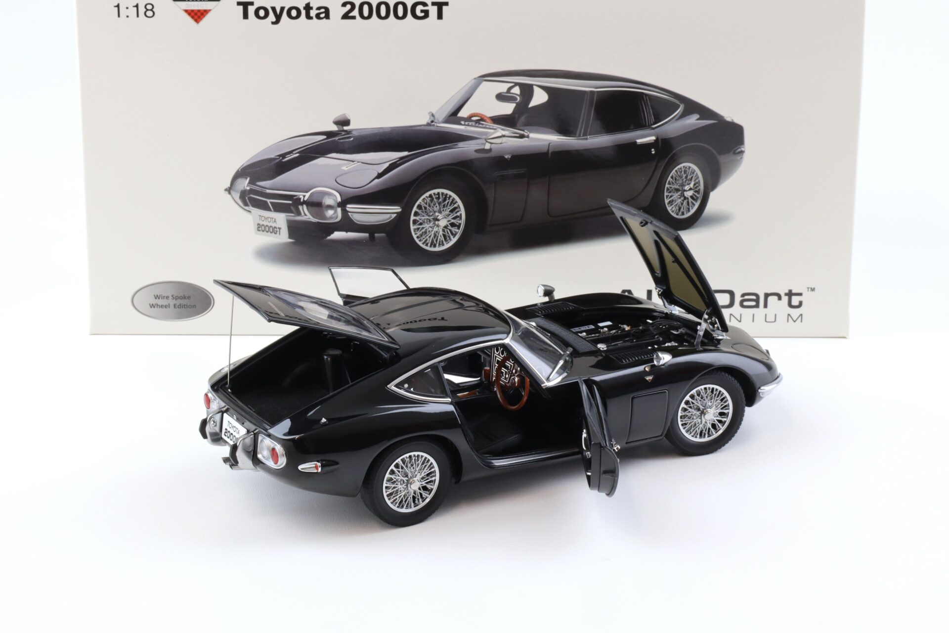 1:18 AUTOart Toyota 2000 GT Coupe black/ wire spoke wheels DIECAST 78750
