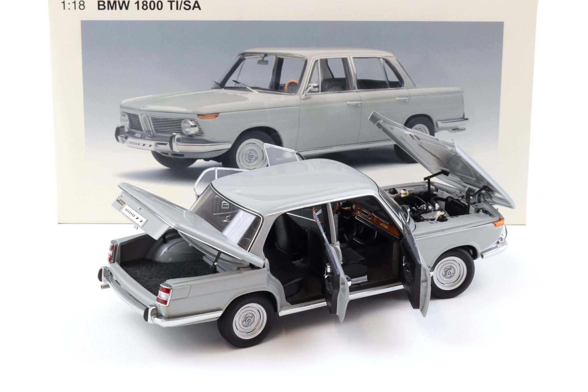 オートアート- BMW - 1800 TI/SA 1/18 bmw-1800-tisa-neue-klasse-