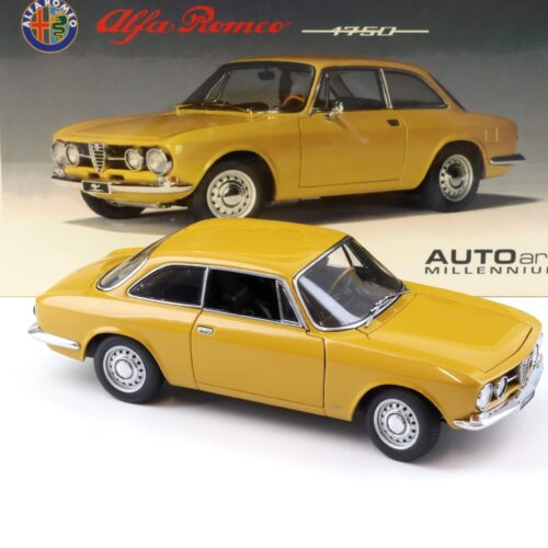1:18 AUTOart Alfa Romeo 1750 GTV Giallo Ocra LH Drive DIECAST 70103