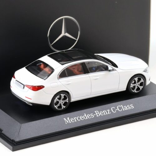 1:43 Herpa Mercedes C-Klasse Limousine (W206) opalite white 2021 DEALER VERSION