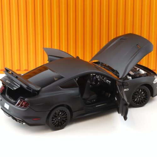 1:18 Diecast Masters 2019 Ford Mustang GT 5.0 Coupe RHD matt black