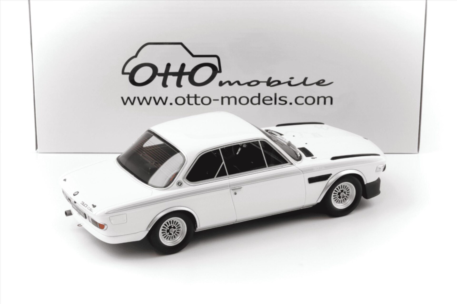 1:18 OTTO mobile OT1145 BMW 3.0 CSL Coupe E9 Chamonix white 1972