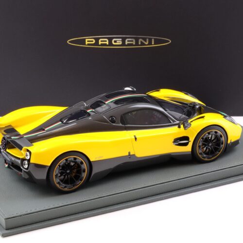 1:18 BBR Pagani Utopia Giallo Ginevra yellow/ Carbon with display - Limited 100 pcs