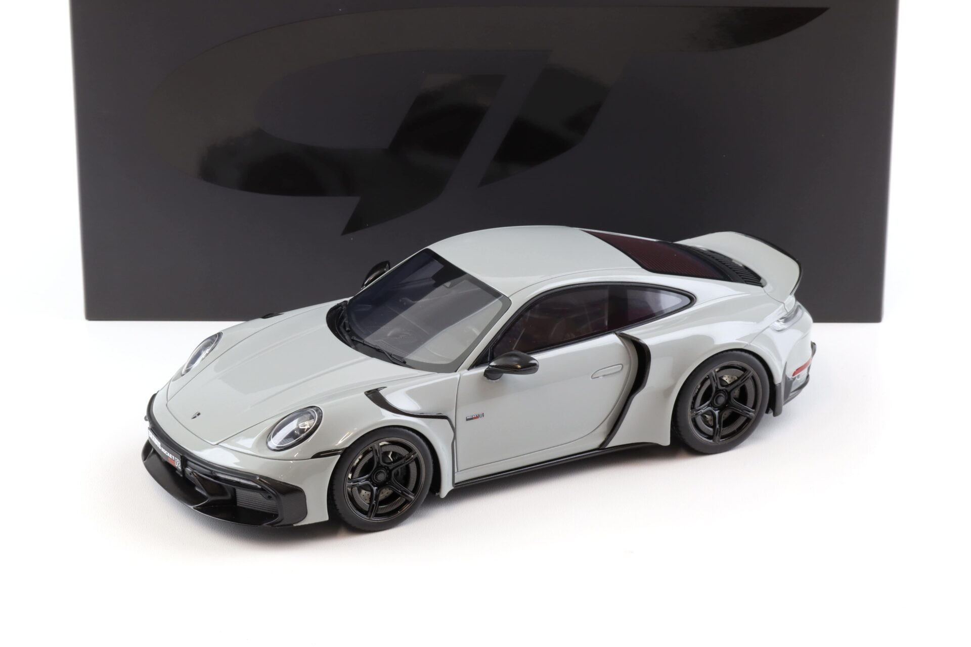 ID 103213 orig.jpg 1:18 GT Spirit GT930 Porsche 911 992 Brabus 900 Rocket-R Coupe Nardo grey 2023
