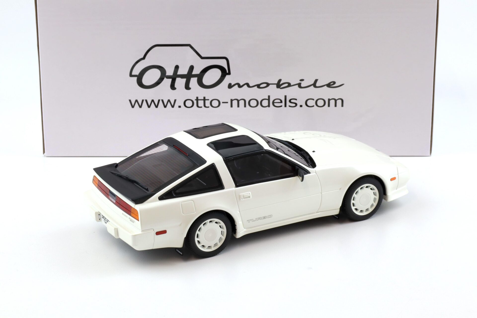 1:18 OTTO mobile OT1181 Nissan 300ZX Turbo Z31 Coupe Shiro Edition pearl white 1988