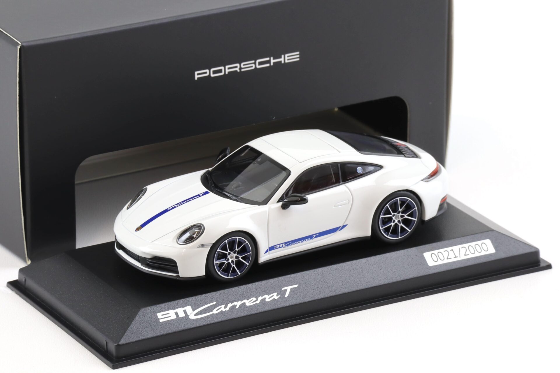 1:43 Minichamps Porsche 911 992.2 Carrera T Coupe white/ blue WAP DEALER