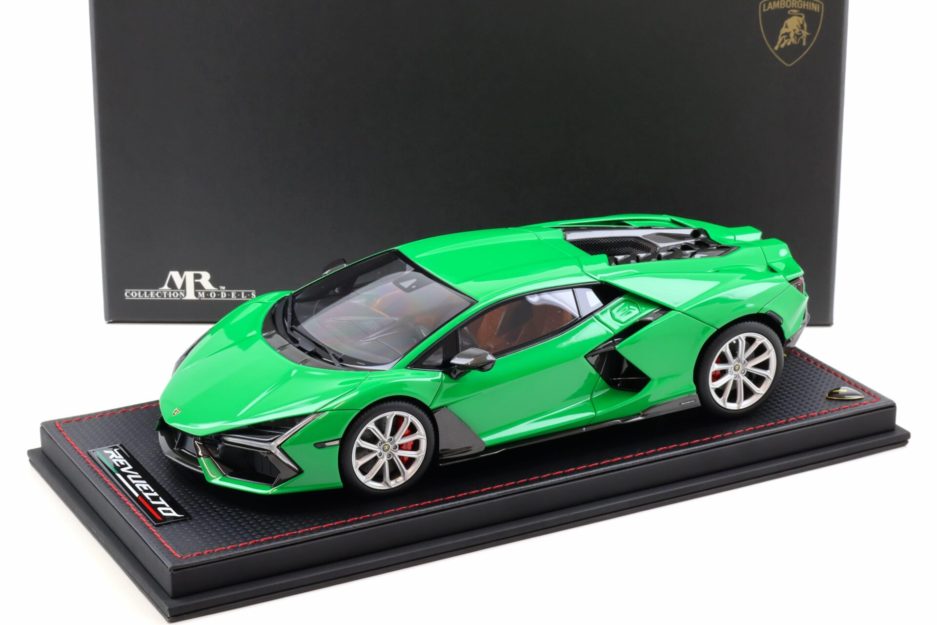 ID 103348 orig.jpg 1:18 MR Collection Lamborghini Revuelto Verde Viper with display - Limited 49 pcs.