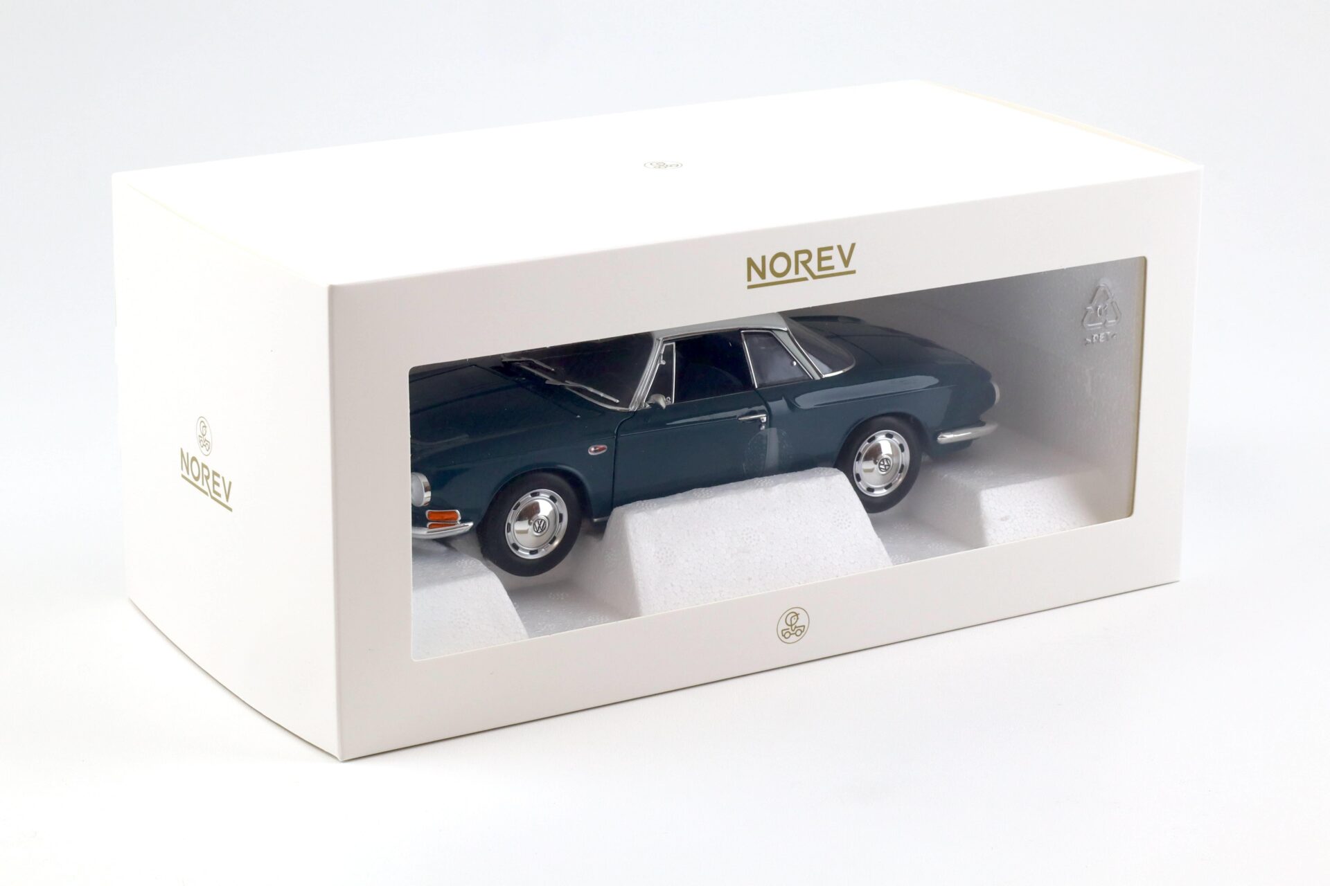 1:18 Norev VW Karmann Ghia 1500 Typ 34 Sea blue/ white top 1961 - Limited 1000 pcs.