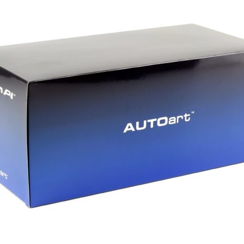 1:18 AUTOart McLAREN P1 2013 Volcano yellow/ yellow black interior 76067