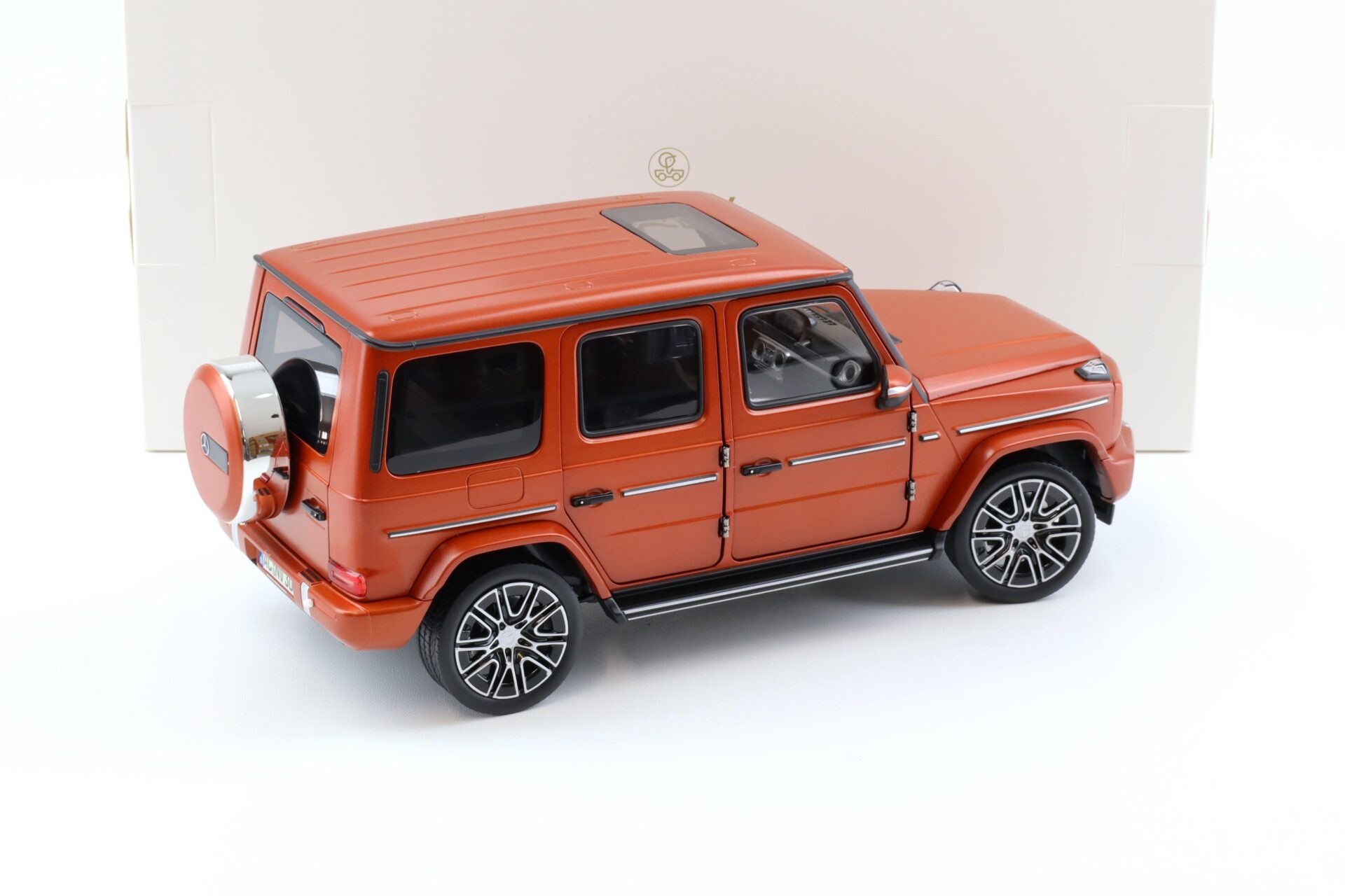 1:18 Norev Mercedes G-Klasse G-Class G500 N465 Copper orange matt 2024