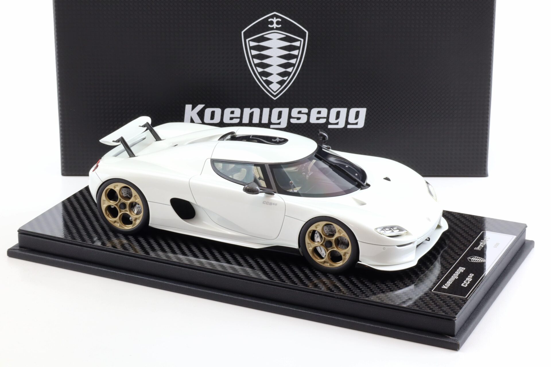 1:18 FrontiArt Koenigsegg CC850 Crystal white F122-188 - Limited 500 pcs.