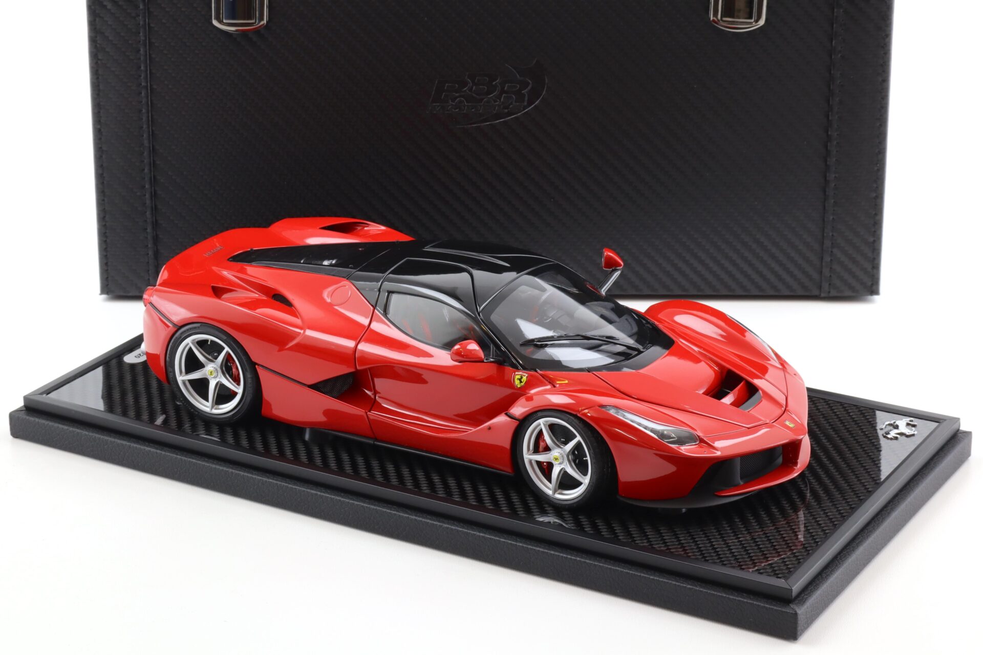 1:18 BBR Ferrari LaFerrari Rosso Corsa red 4P seatbelt red Special Pack - Limited 20 pcs.