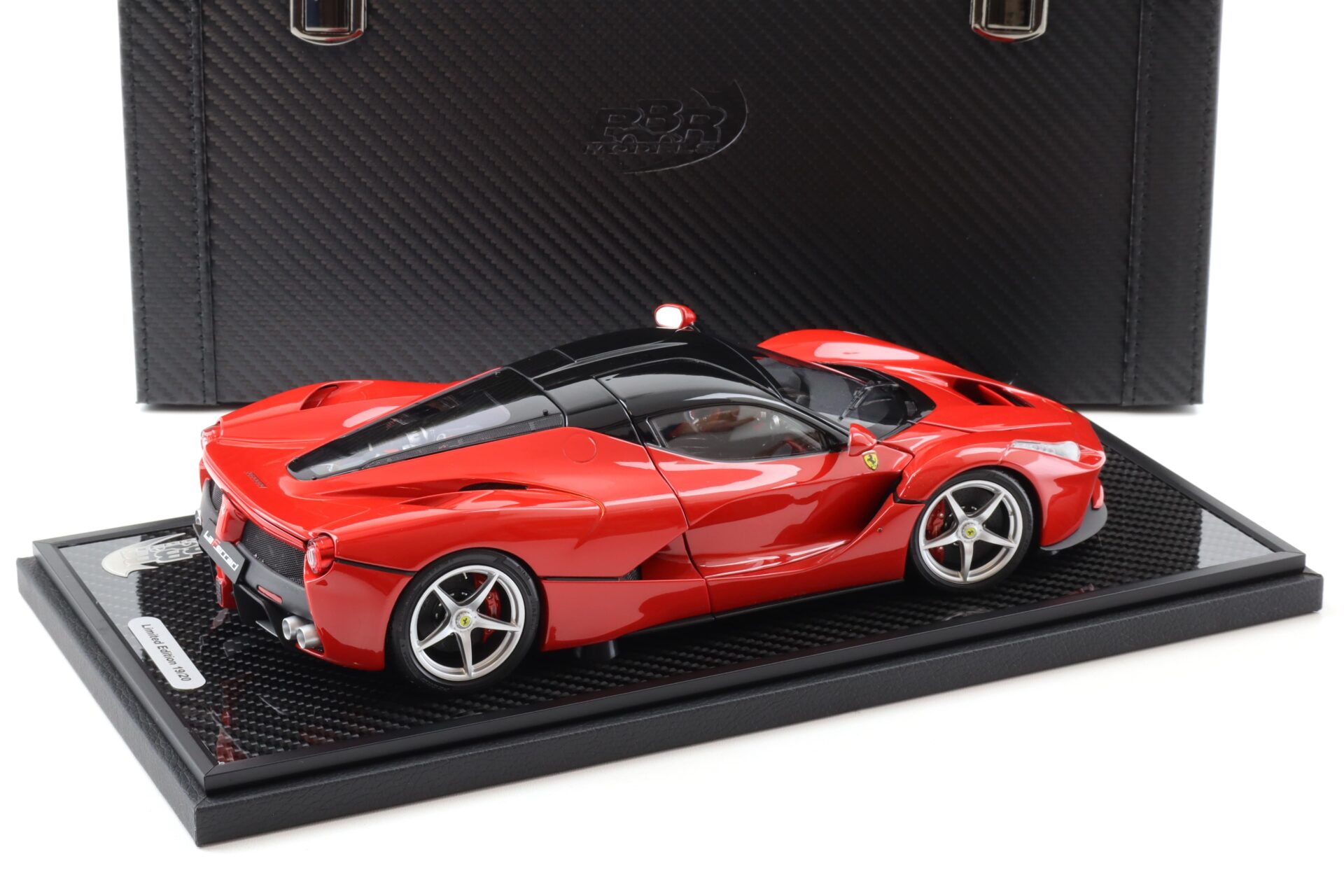 1:18 BBR Ferrari LaFerrari Rosso Corsa red 4P seatbelt red Special Pack - Limited 20 pcs.