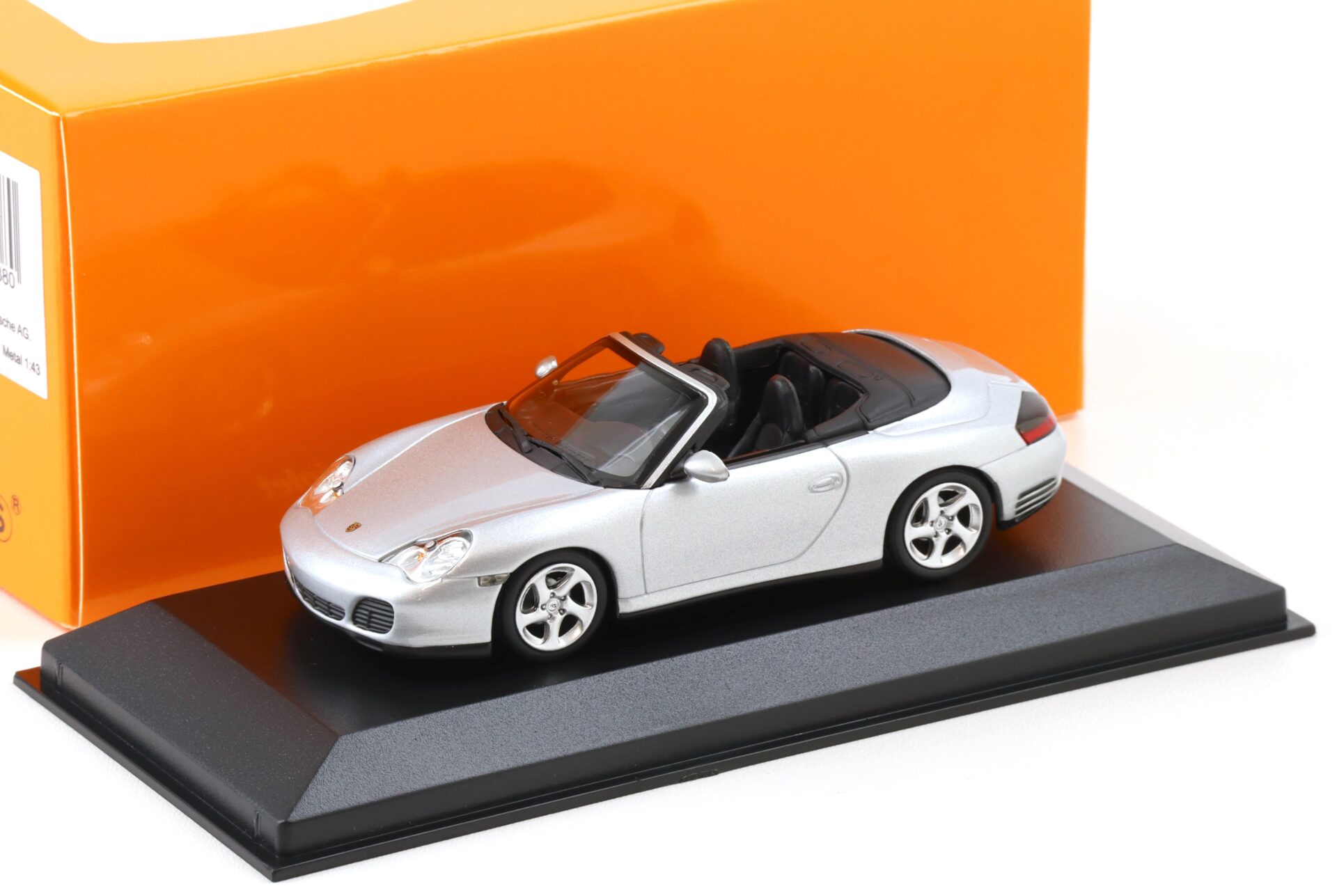 ID_103720_orig.jpg 1:43 Minichamps Maxichamps Porsche 911 996 Carrera 4S Cabriolet 2003 silver metallic