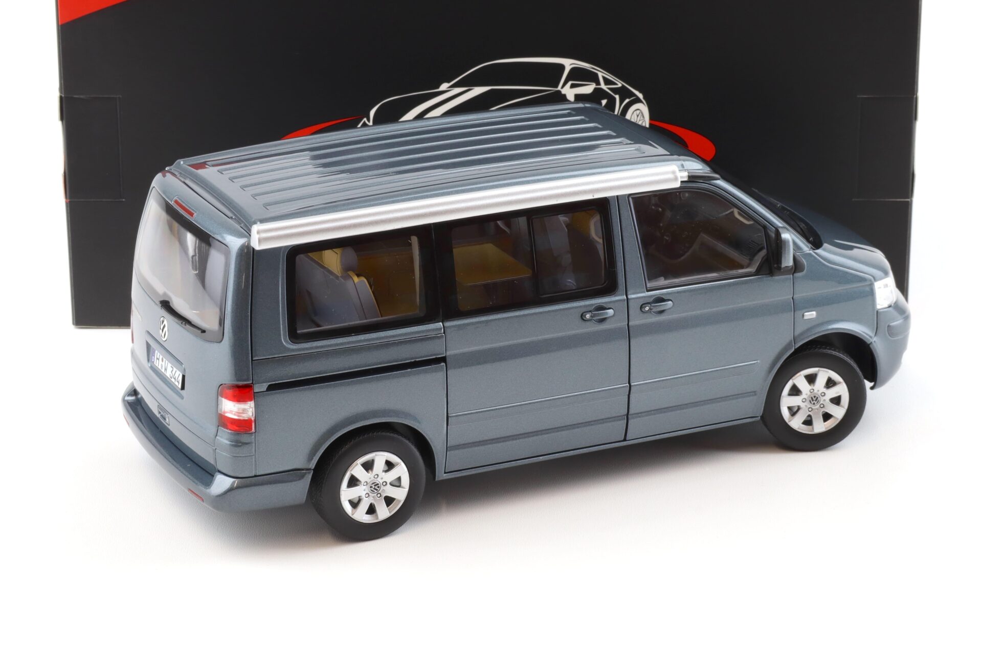 PREORDER 1:18 Norev VW T5 California 2003 Off-Road grey metallic - Limited 1000 pcs.