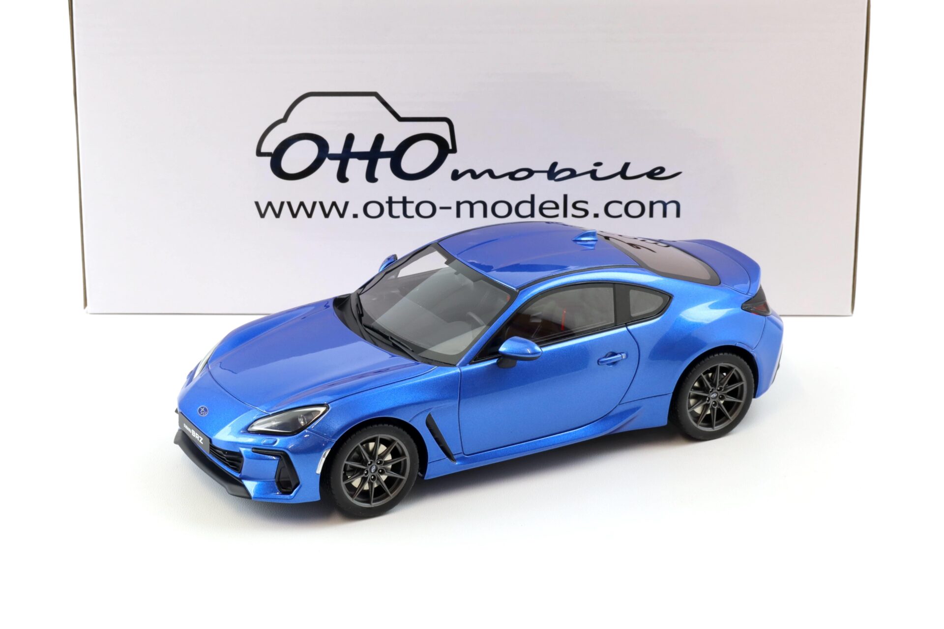 1:18 OTTO mobile OT498 Subaru BRZ WR Coupe blue pearl 2024