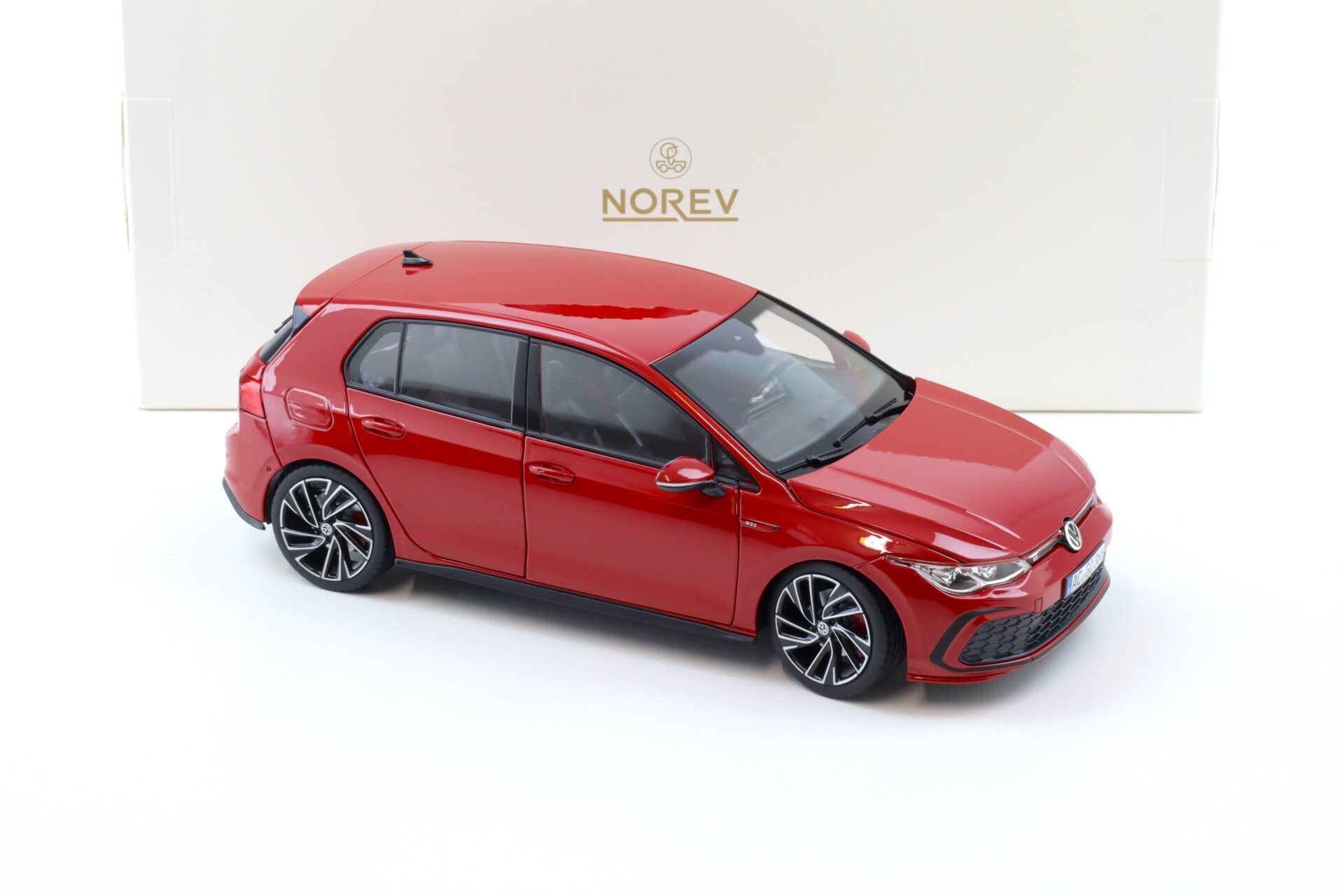 1:18 Norev VW Golf 8 VIII GTI 2021 Tornado red