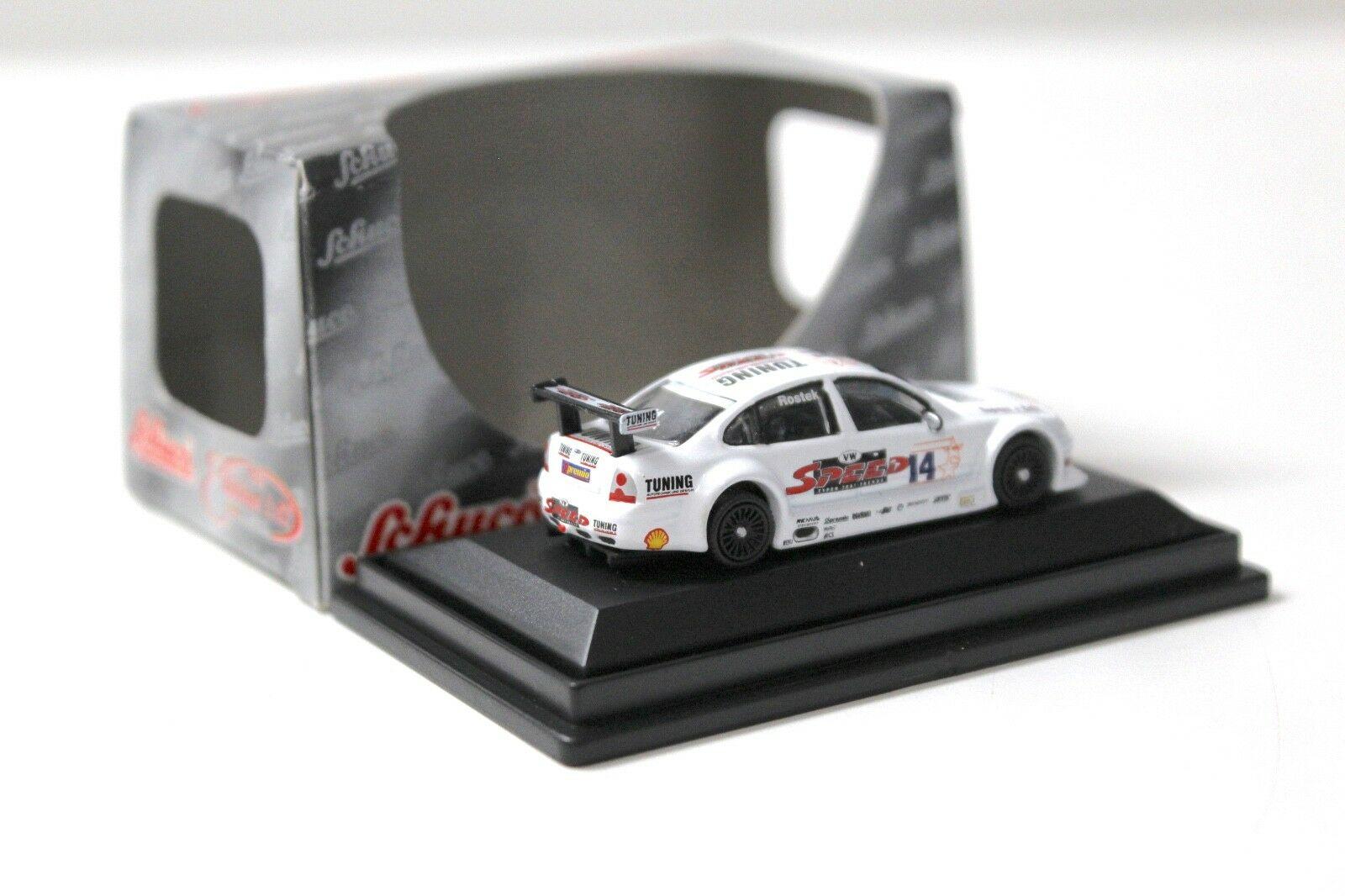 1:87 Schuco V8Star VW Passat 2002 Motopark Oschersleben #14