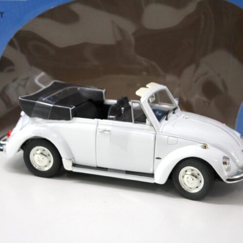 1:18 Revell VW Käfer 1302 LS Cabriolet white