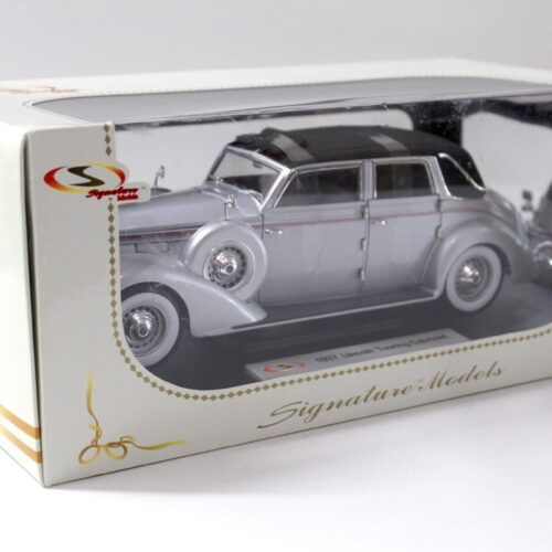 1:18 Signature Models 1937 Lincoln Touring Cabriolet silver