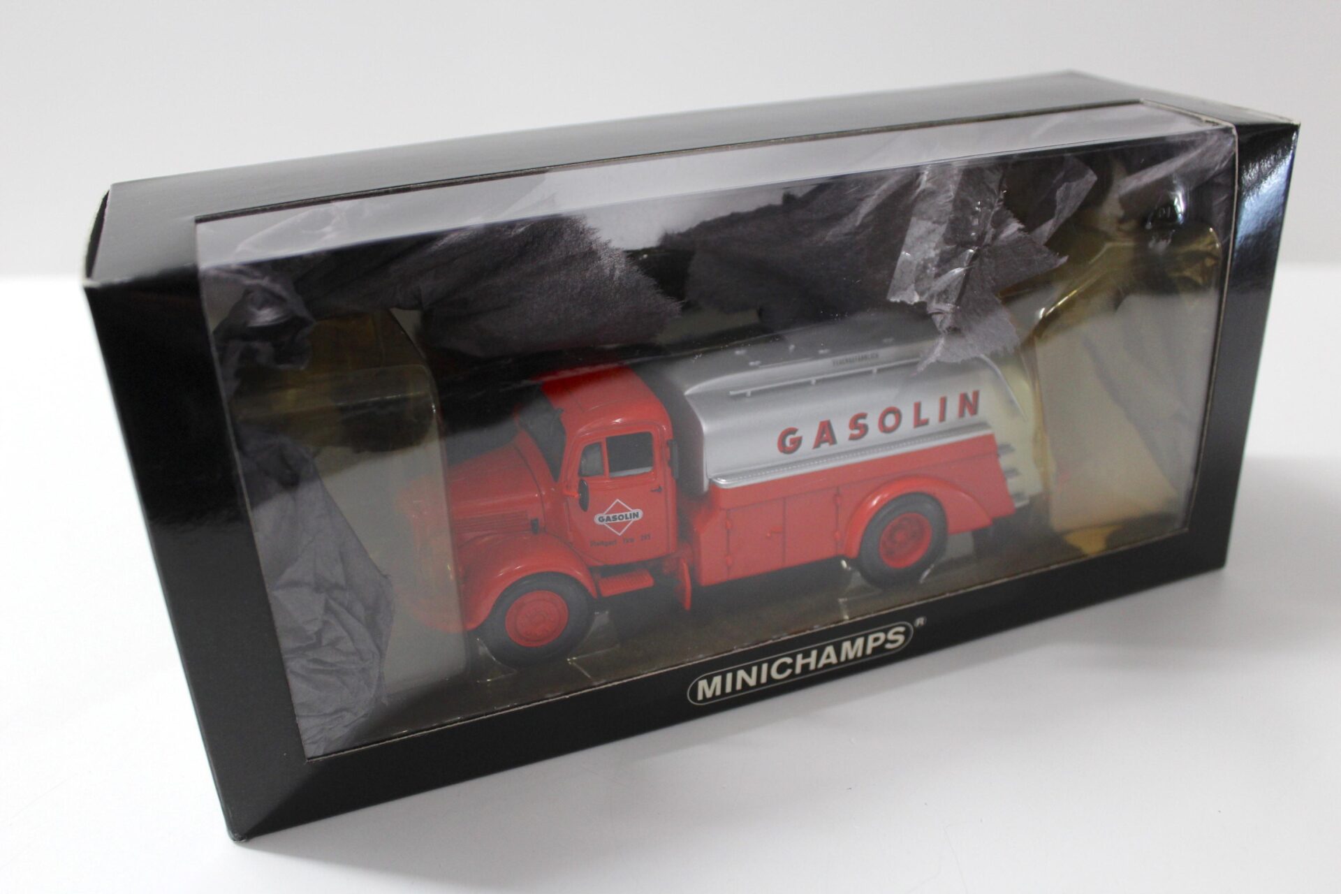 1:43 Minichamps Mercedes L3500 Tankwagen GASOLIN red/ silver