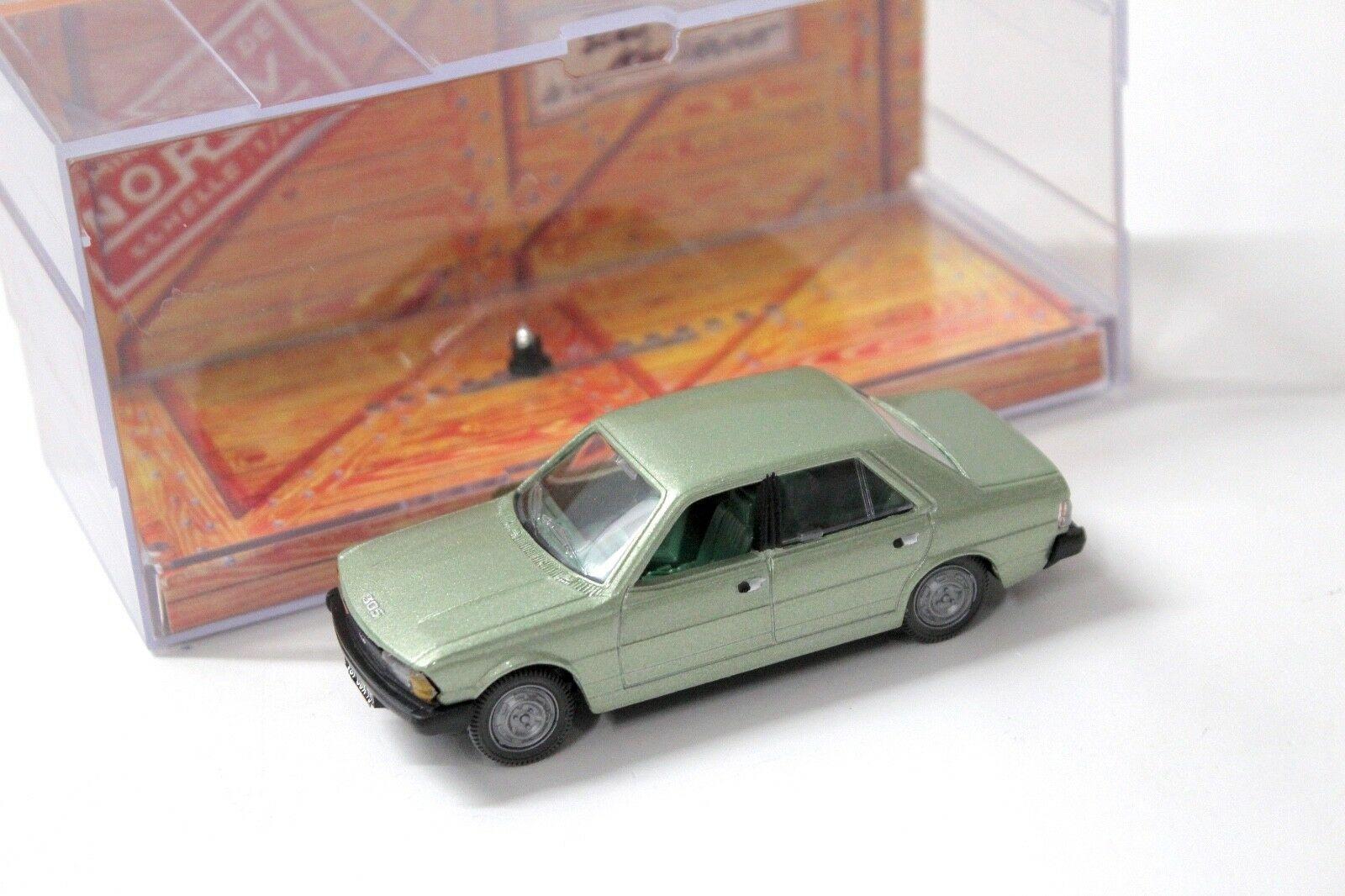1:43 Norev Peugeot 305 SR 1977 light green metallic