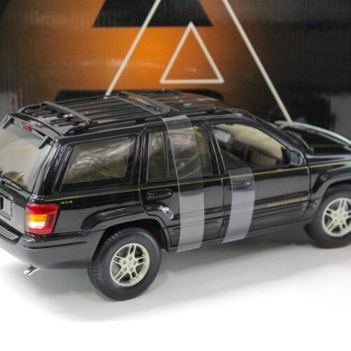 1:18 AUTOart Jeep Grand Cherokee 1999 black