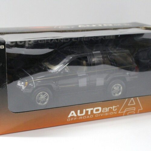1:18 AUTOart Jeep Grand Cherokee 1999 black