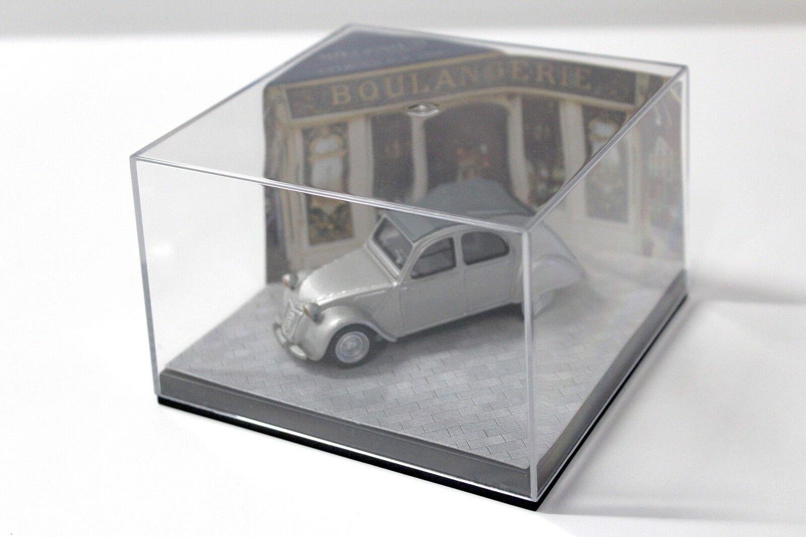 1:43 Vitesse Millenium Citroen 2CV grey + Figuren grey