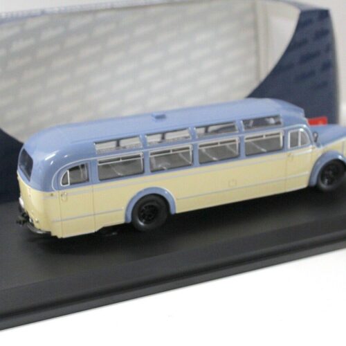 1:43 Schuco Mercedes O6600 Bus Panoramabus beige/ blue