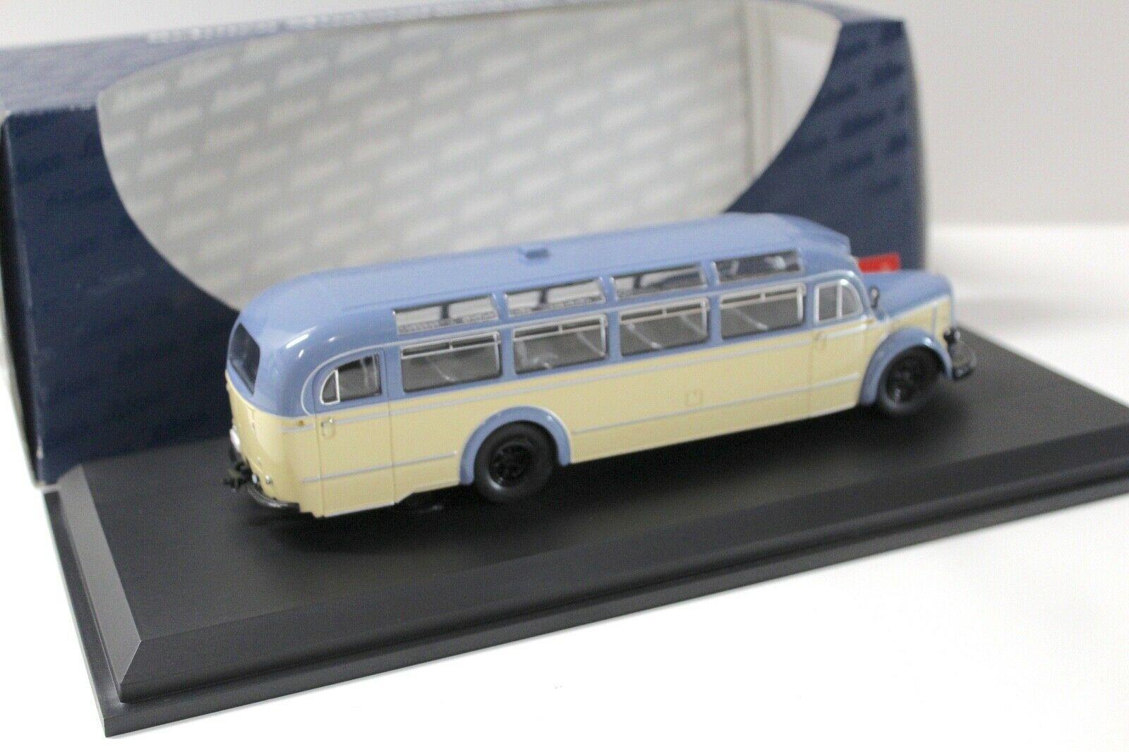 1:43 Schuco Mercedes O6600 Bus Panoramabus beige/ blue