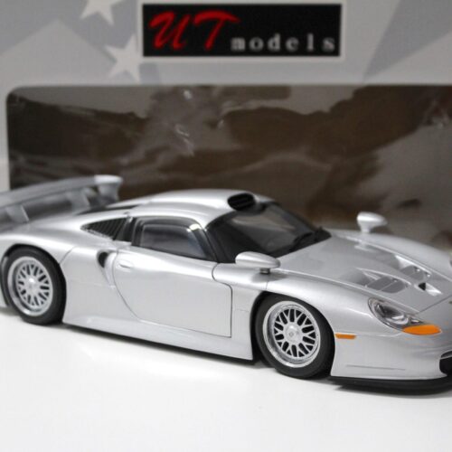 1:18 UT Models Porsche 911 (996) GT1 Street Plain Body silver 1997