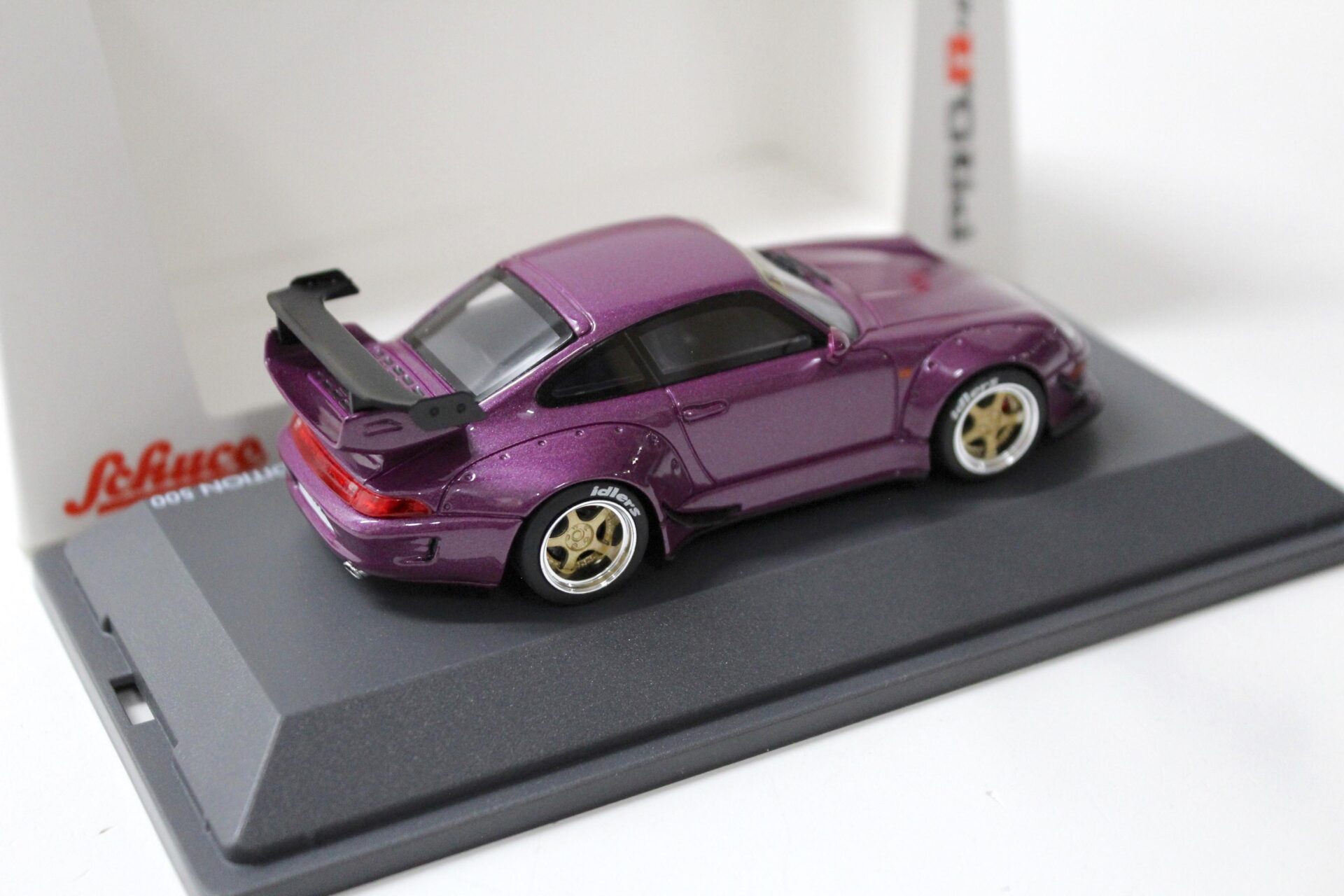1:43 Schuco Porsche 911 (993) RAUH-Welt RWB 993 purple
