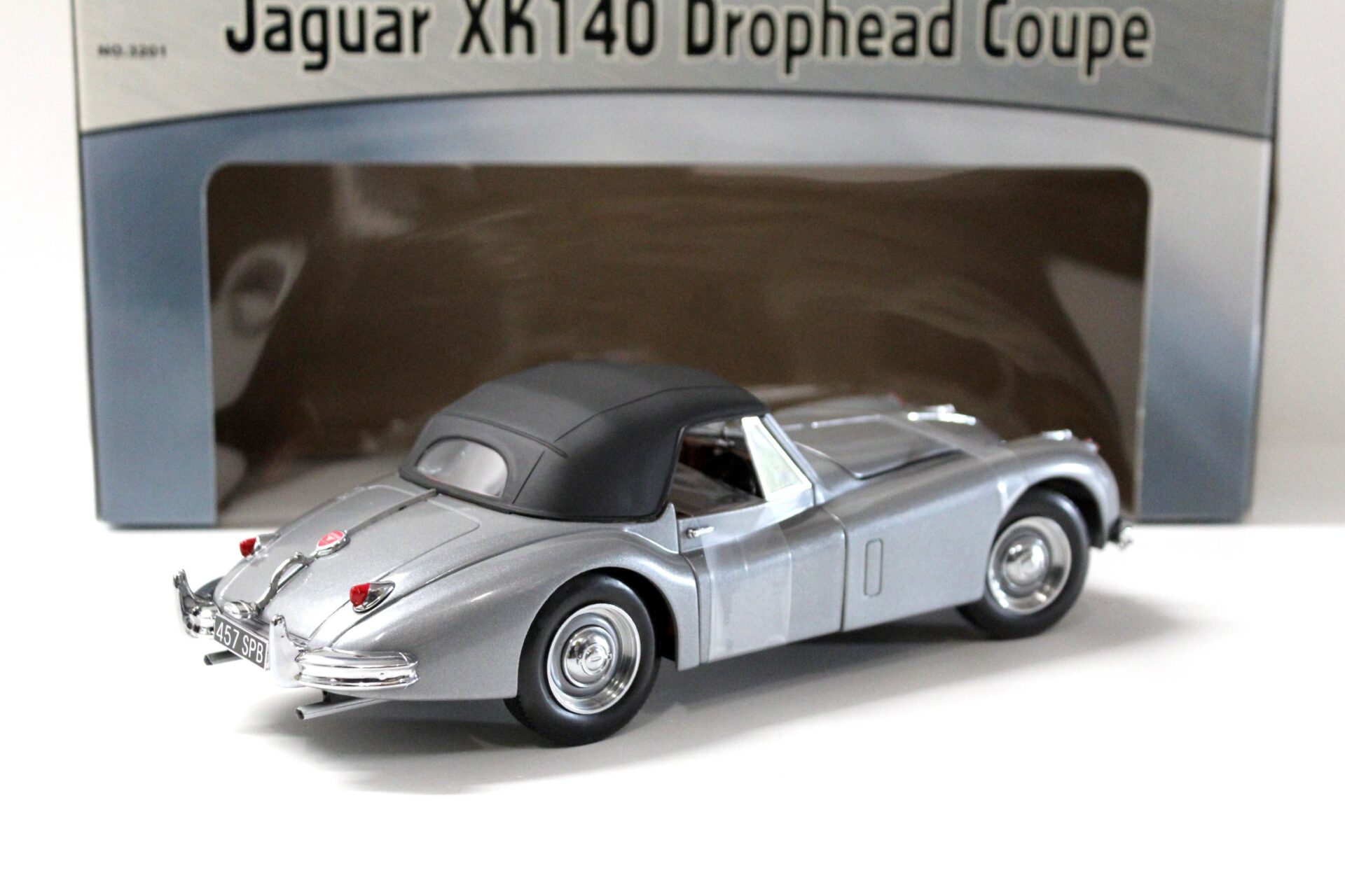 1:18 Sun Star Jaguar XK140 Drophead Coupe grey metallic