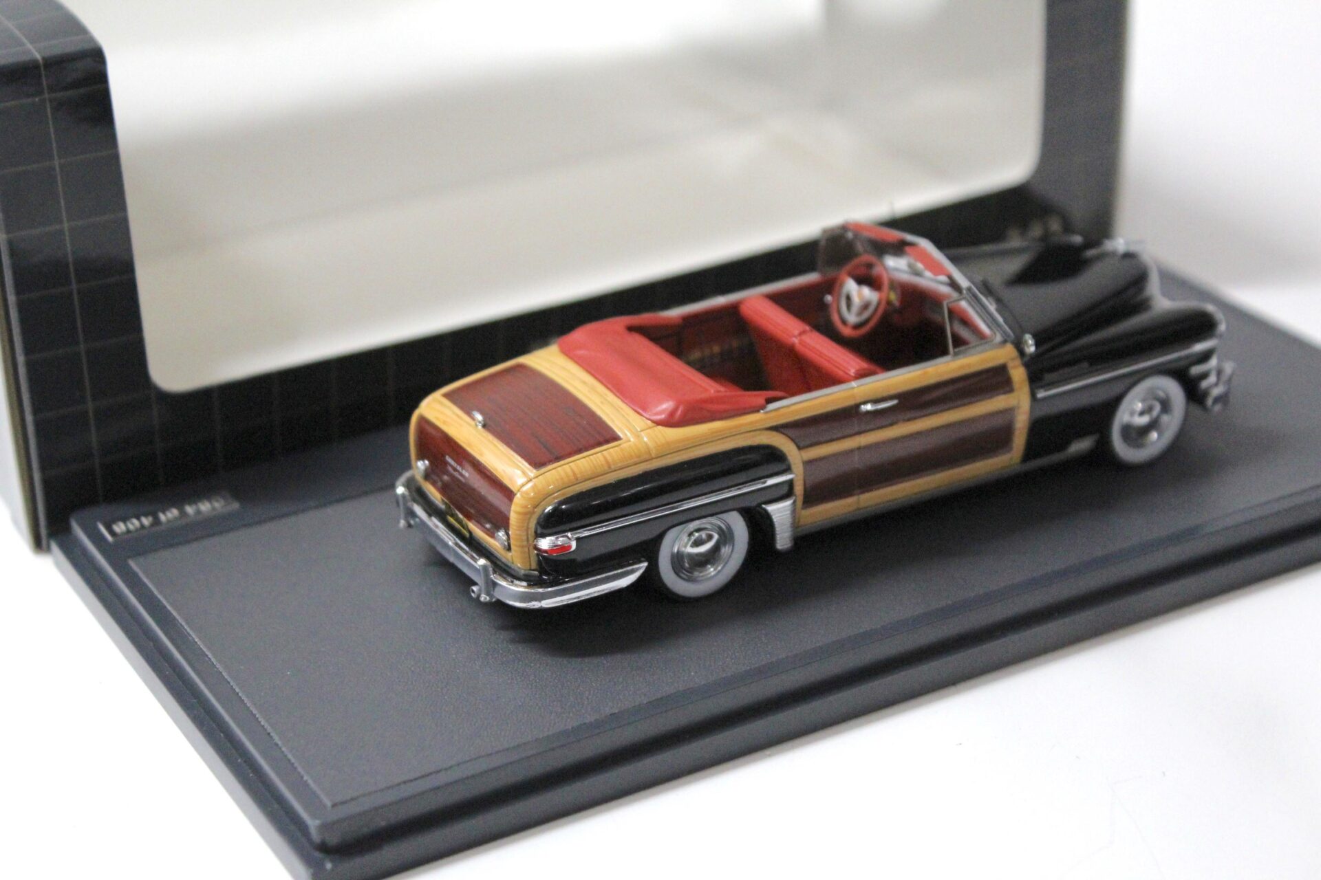 1:43 Matrix 1949 Chrysler Town & Country Convertible Coupe 1949 black