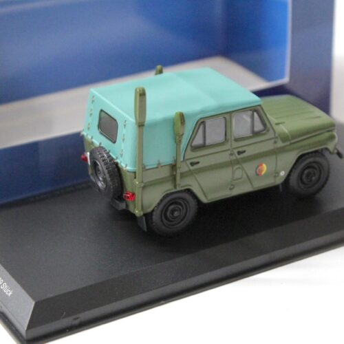 1:43 Cars&Co IST UAZ 469 B Funkstreifenwagen R1125 NVA 1975 green