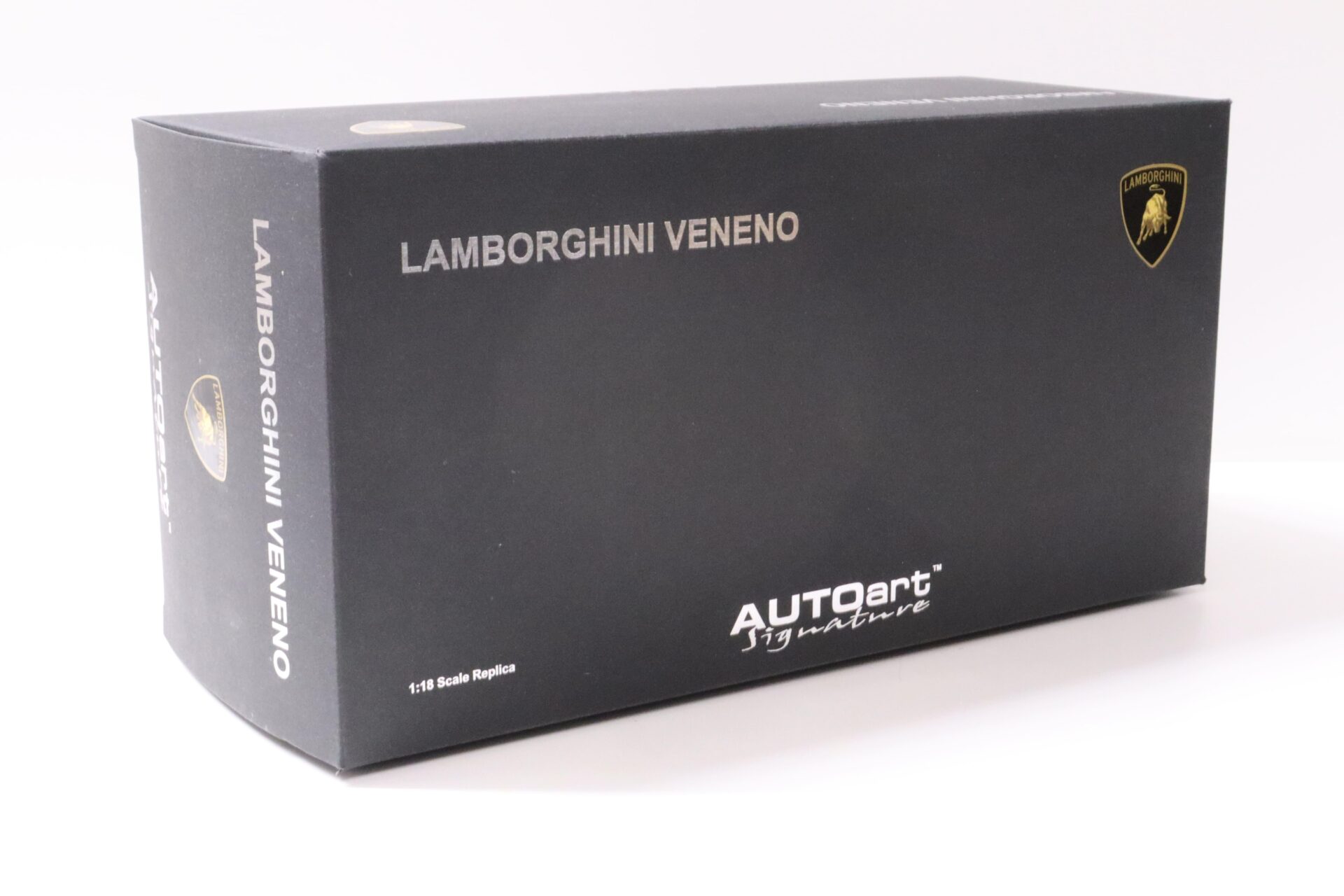1:18 AUTOart Lamborghini Veneno 2013 grey metallic