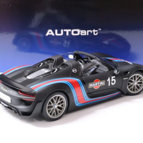 1:18 AUTOart Porsche 918 Spyder matt black/ MARTINI RACING Livery