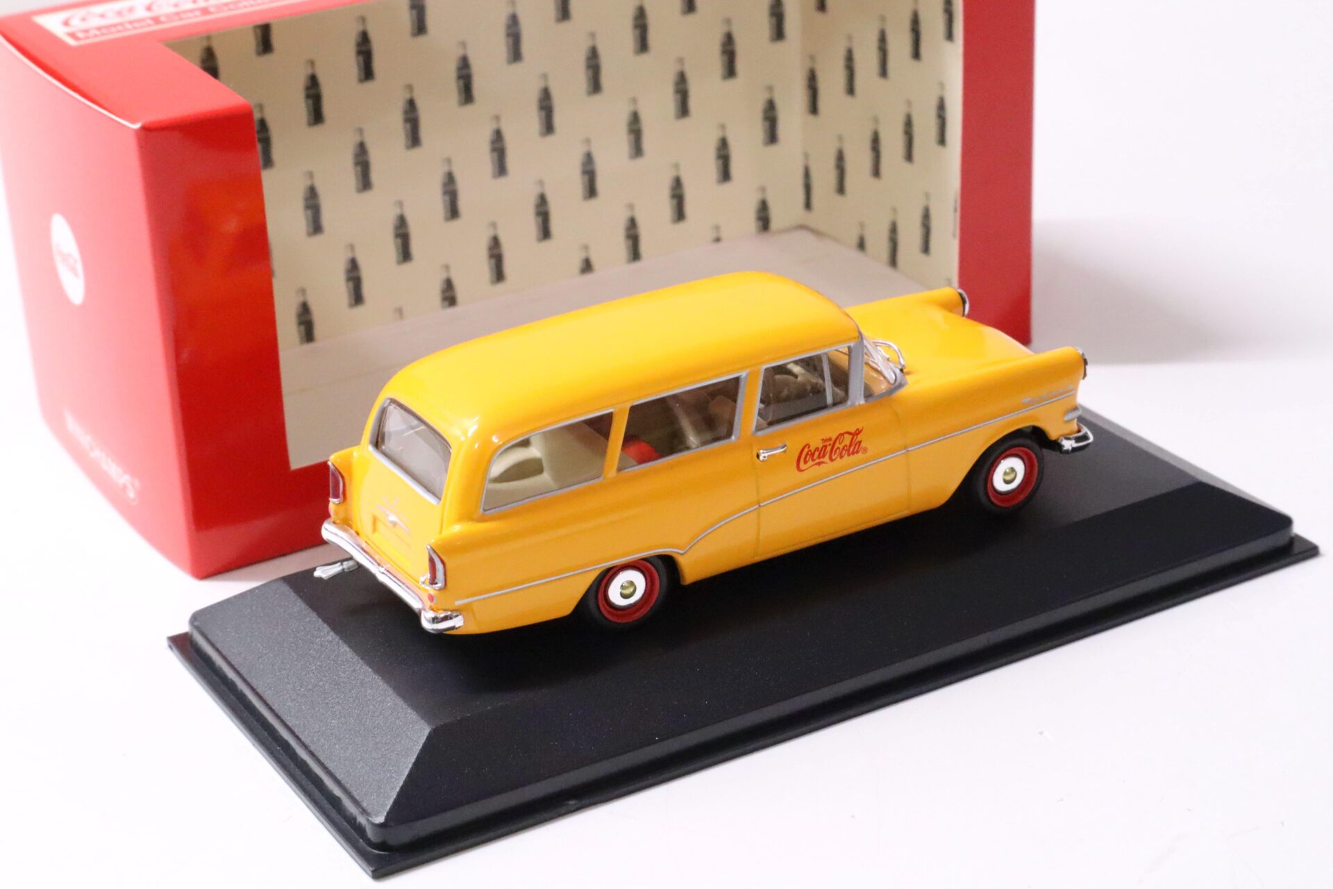 1:43 Minichamps Opel Rekord P1 Kombi Break 1958 orange COCA COLA