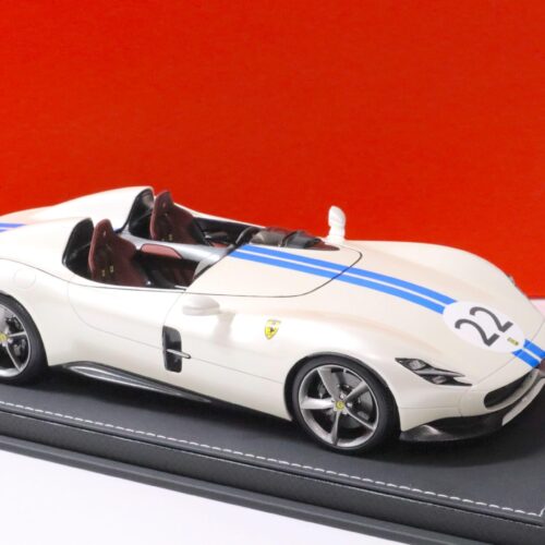 1:18 BBR Ferrari Monza SP2 Gloss Italian white/ blue stripes #22 with display Limited Edition