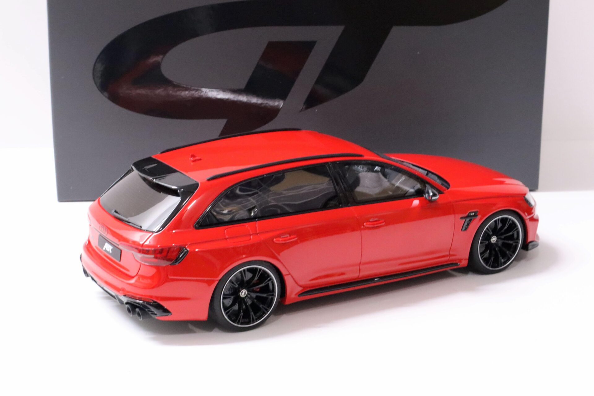 1:18 GT Spirit GT850 Audi ABT RS4-S (B9) Avant red 2020