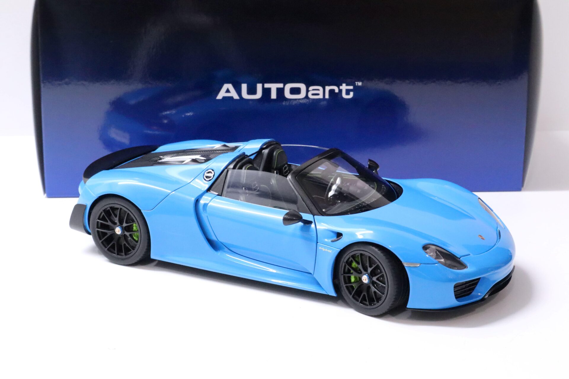 1:18 AUTOart Porsche 918 Spyder Riviera blue 2013