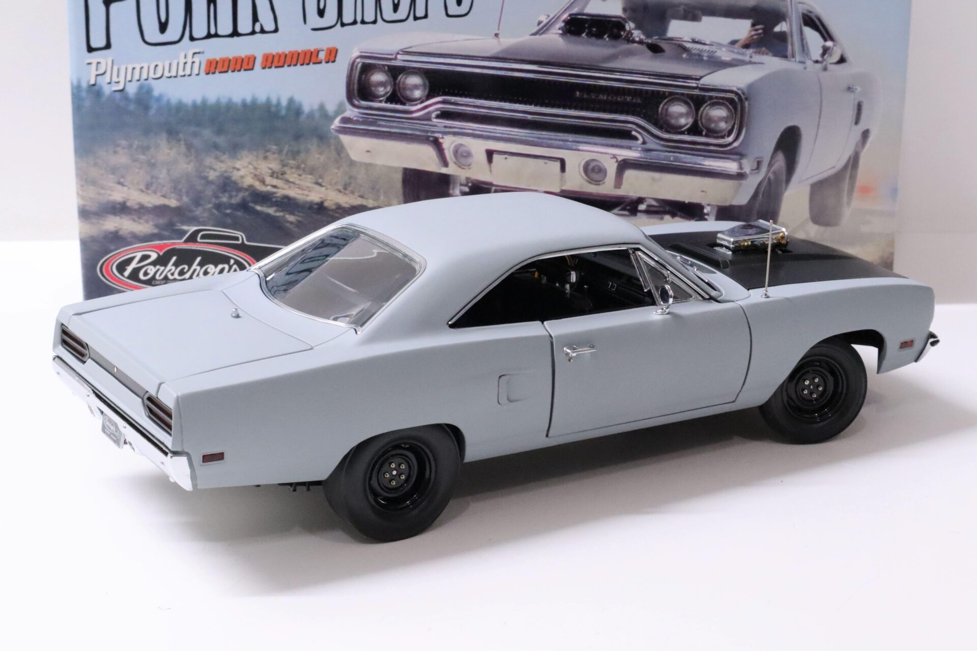 1:18 GMP PORK CHOPS Plymouth Road Runner grey/ black G1803106