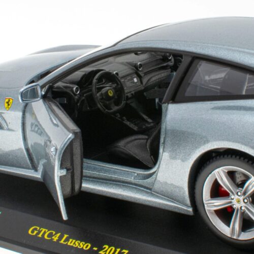 1:24 Hachette Bburago Ferrari Collection Ferrari GTC4 Lusso silver 2017 with display