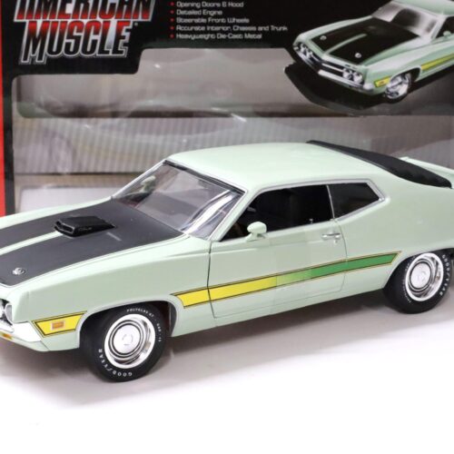1:18 Auto World 1971 Ford Torino Cobra Coupe light green
