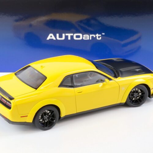 1:18 AUTOart Dodge Challenger SRT HELLCAT Widebody yellow Jacket/ Satin black