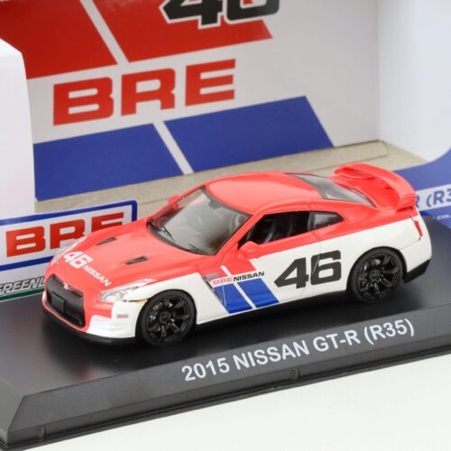 1:43 Greenlight 2015 Nissan GT-R (R35) Coupe BRE #46 white/ red