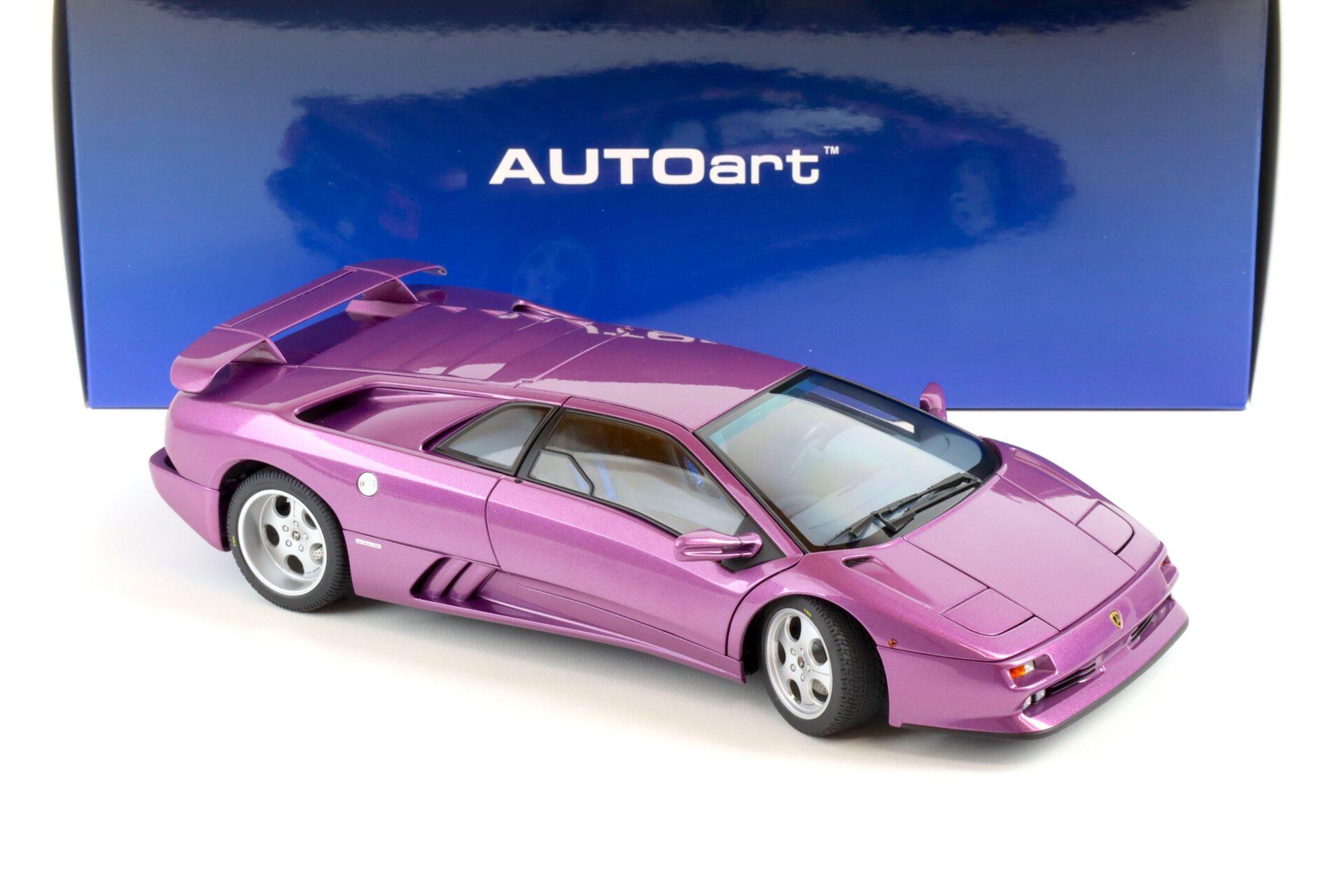 1:18 AUTOart 1993 Lamborghini Diablo SE30 viola SE30/ purple metallic 79158